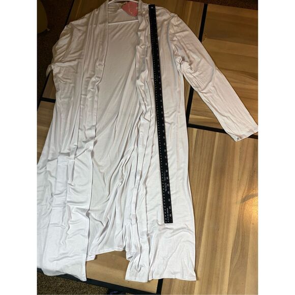 New with tags white duster - Picture 2 of 6